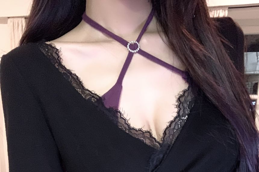 Set: Halter-Neck Crop Top + Long-Sleeve V-Neck Lace Trim Crop Tee