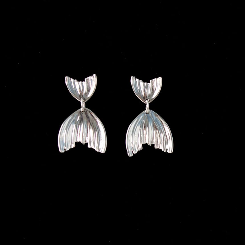 Fish Tail Stud Earring / Clip-On Earring