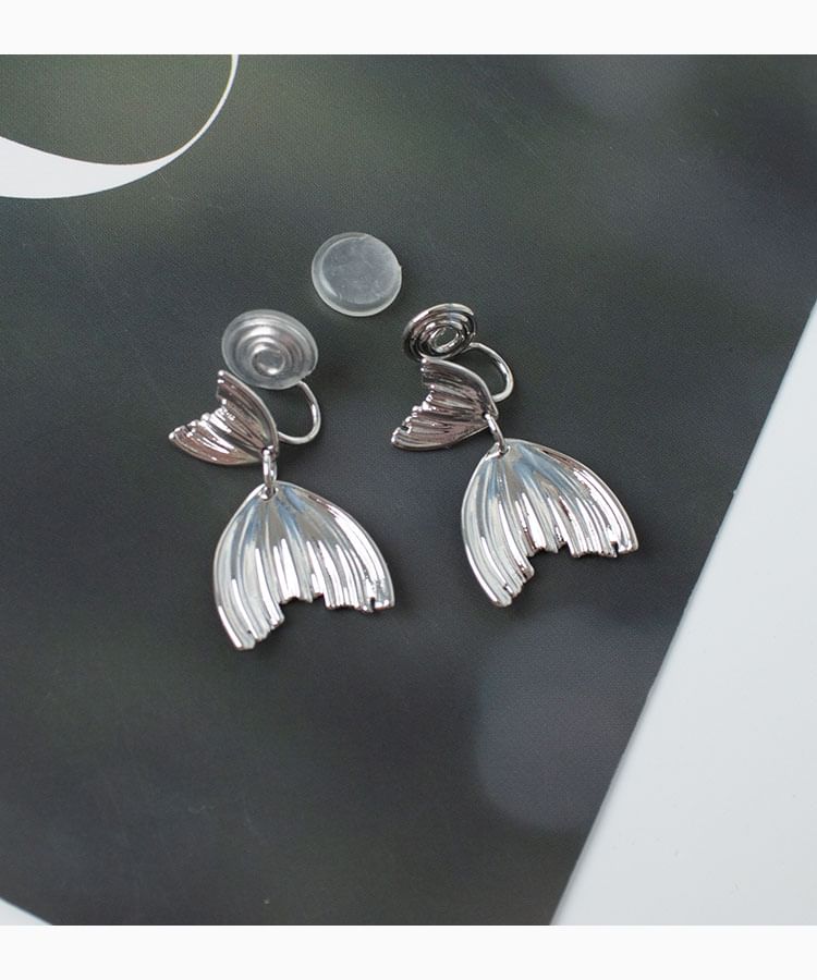 Fish Tail Stud Earring / Clip-On Earring