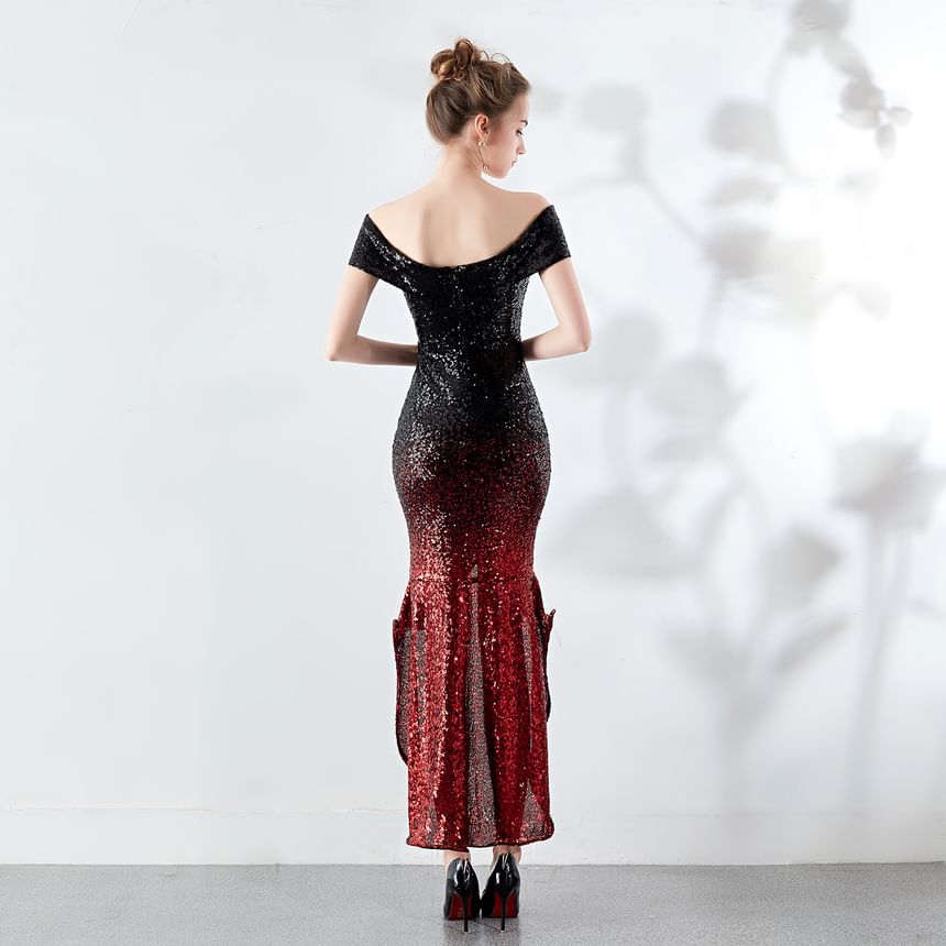 Off Shoulder Short Sleeve Gradient Sequined Mermaid Evening Gown