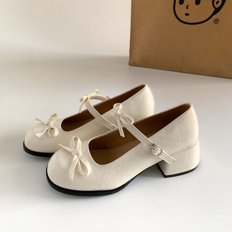 Block Heel Ribbon Accent Mary Jane Pumps