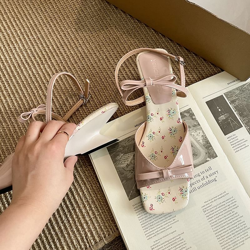 Low Heel Square Toe Floral Print Sandals