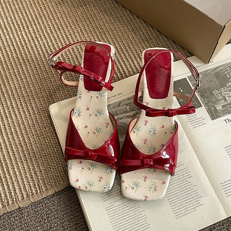 Low Heel Square Toe Floral Print Sandals
