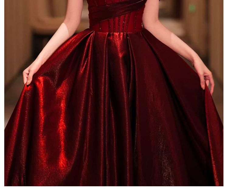 Glitter A-Line Maternity Short-Sleeve Ruched Off-Shoulder Evening Gown