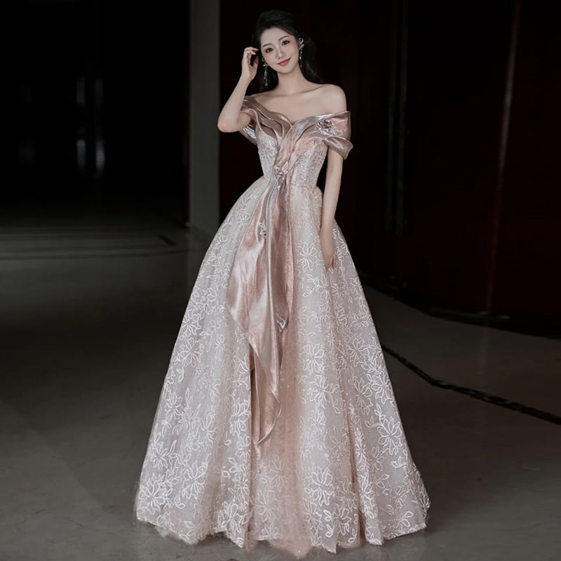 Short-Sleeve Off-Shoulder Floral Accent Lace A-Line Evening Gown