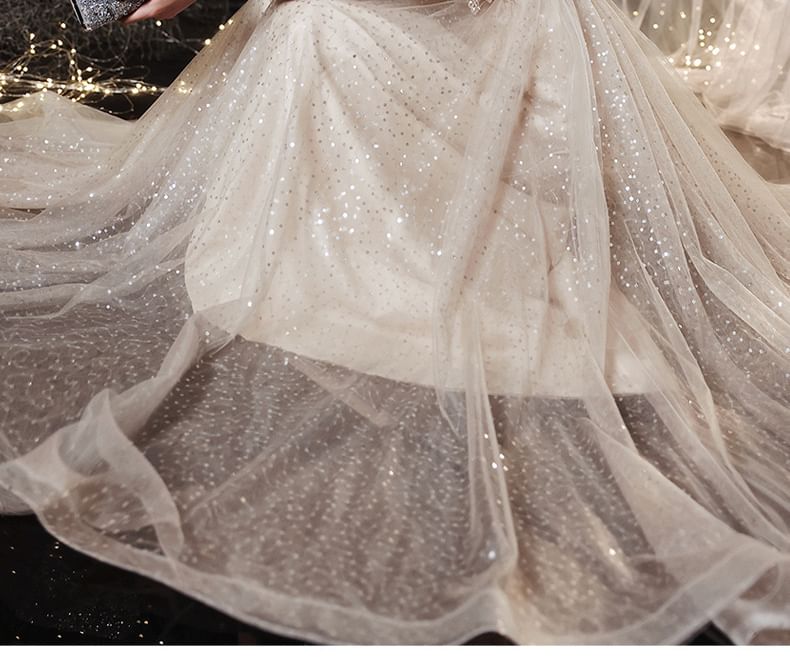 Puff-Sleeve Sweetheart Neckline Embroidered Sequin Mesh A-Line Evening Gown