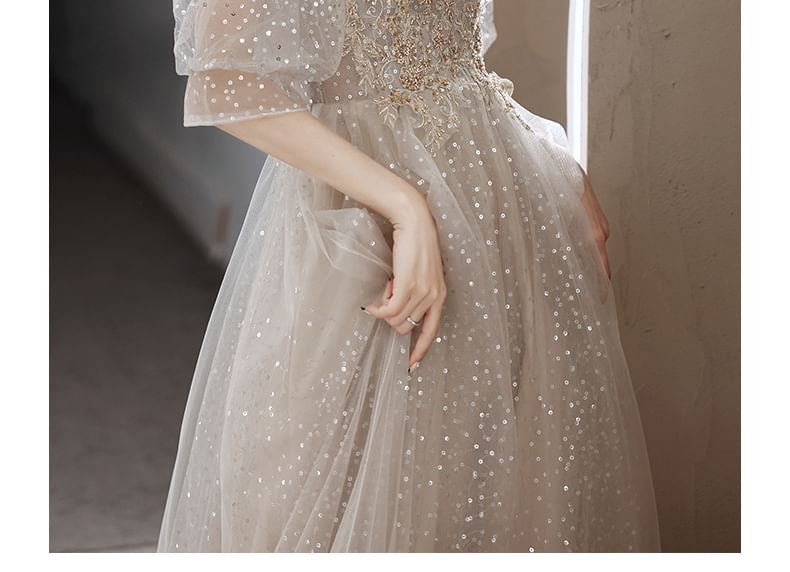 Puff-Sleeve Sweetheart Neckline Embroidered Sequin Mesh A-Line Evening Gown