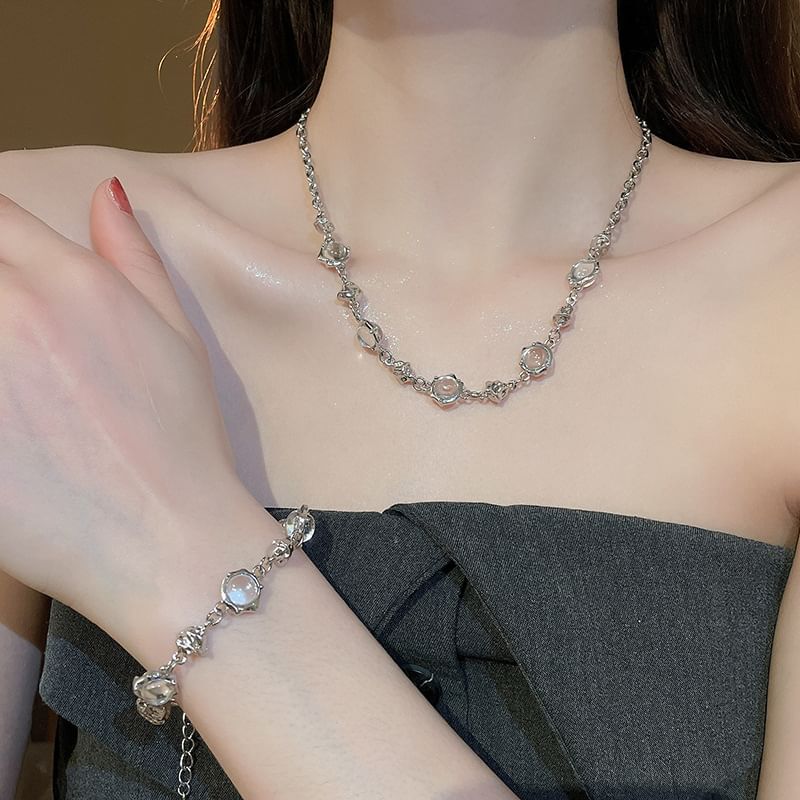 Glass Bead Station Alloy Choker / Bracelet