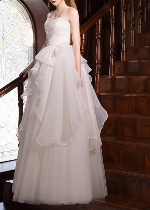 A-Line Gown Wedding Bow Ruffle Strapless Plain Accent