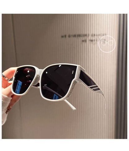 Polarized Sunglasses / Case / Fabric Pouch / Cleaning Cloth / Set