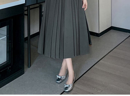 Pleated Midi Skirt with High Waist and A-Line Silhouette