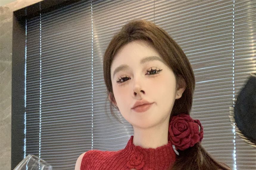 Sleeveless Mock Neck Floral Accent Crop Knit Top