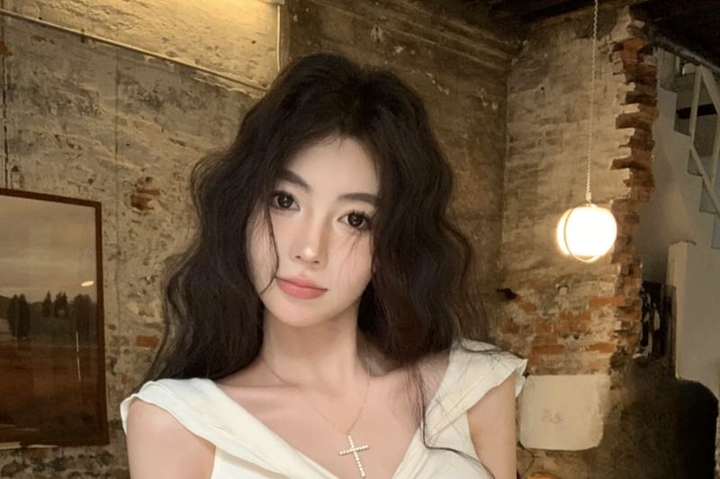 Cap-Sleeve V-Neck Plain Crop Top