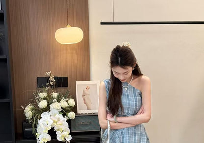 Sleeveless Asymmetrical Plaid Top