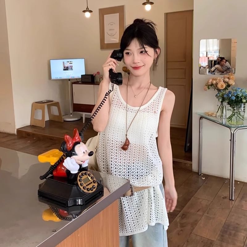 Sleeveless Slit Hem Plain Knit Top