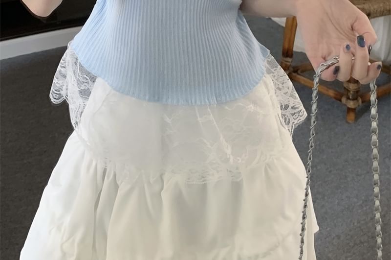 Short-Sleeve V-Neck Lace Trim Plain Knit Top