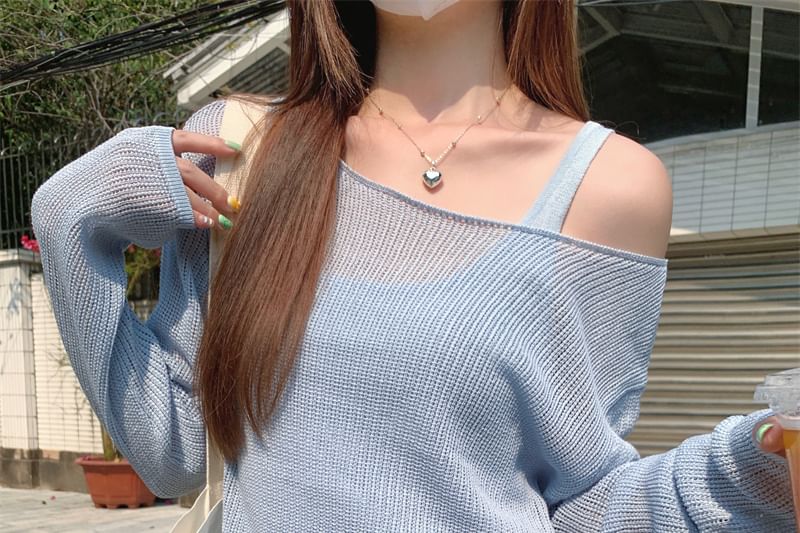 Set: Long-Sleeve Plain Knit Top + Sleeveless Top