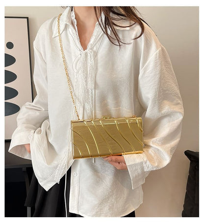 Chain Strap Textured Crossbody Bag