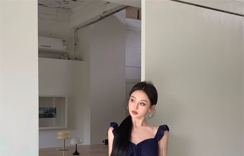 Sweetheart Neckline Off-Shoulder Plain Bow Accent Slim Fit Crop Top