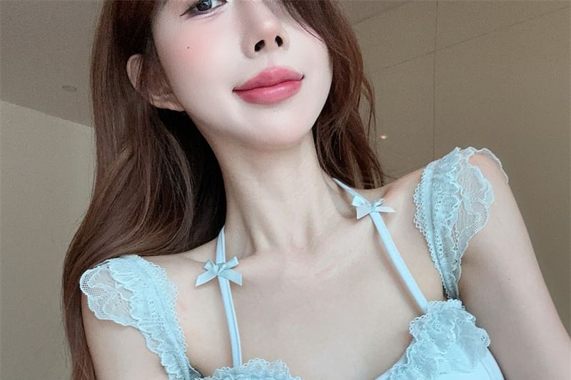 Cap-Sleeve Halter Neck Plain Lace Panel Bow Accent Slim Fit Crop Top