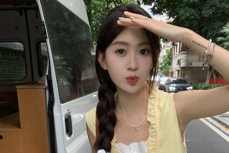 Mock Two-Piece Sleeveless Two Tone Frill Trim Tie Front Blouse