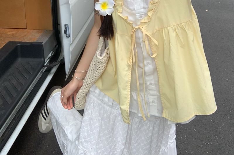 Mock Two-Piece Sleeveless Two Tone Frill Trim Tie Front Blouse