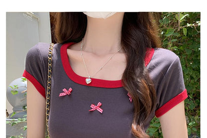 Short-Sleeve Scoop Neck Bow Accent Contrast Trim Crop T-Shirt