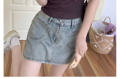 Short-Sleeve Scoop Neck Bow Accent Contrast Trim Crop T-Shirt