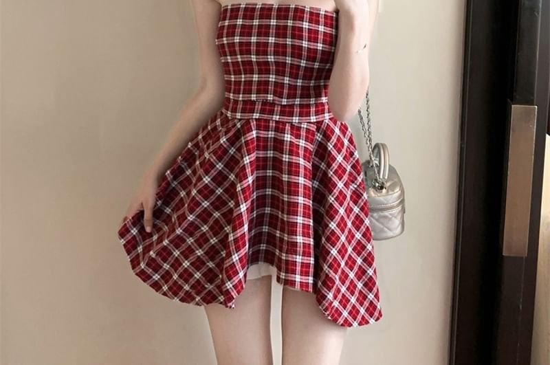 Plaid Asymmetrical Ruched Tube Top