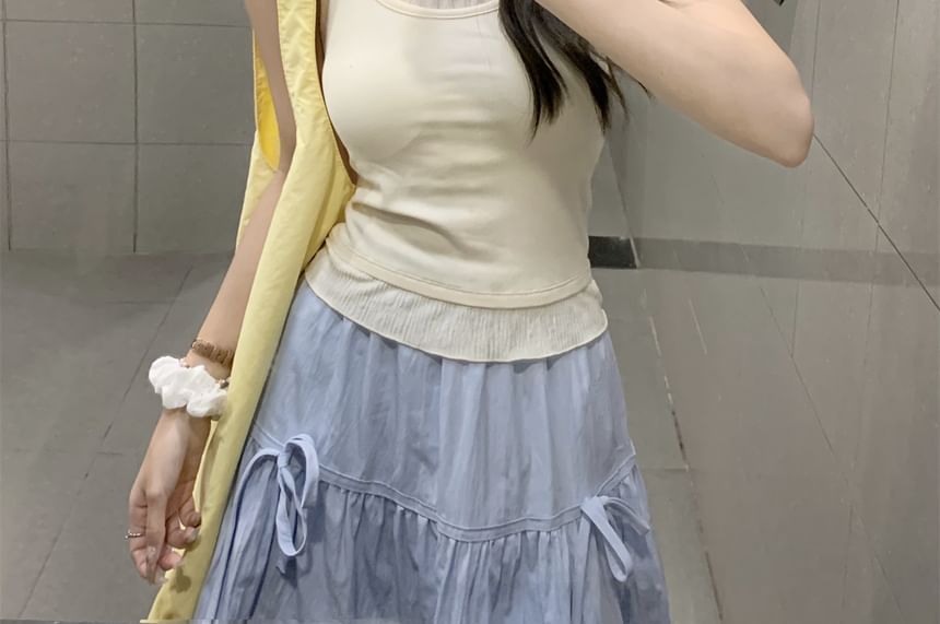 Mock Two-Piece Scoop Neck Two Tone Lettuce Edge Crop Camisole Top