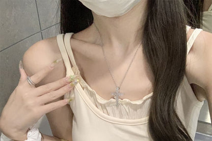 Mock Two-Piece Scoop Neck Two Tone Lettuce Edge Crop Camisole Top