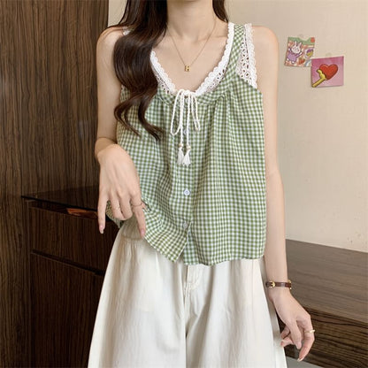 Mock Two-Piece V-Neck Gingham Lace Panel Button-Up Crop Tank Top