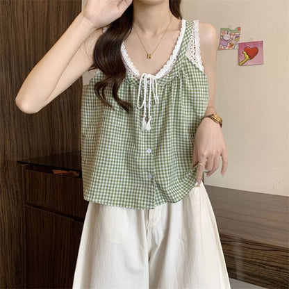 Mock Two-Piece V-Neck Gingham Lace Panel Button-Up Crop Tank Top
