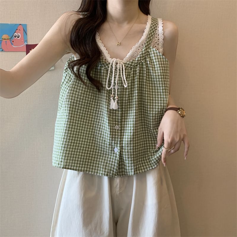 Mock Two-Piece V-Neck Gingham Lace Panel Button-Up Crop Tank Top
