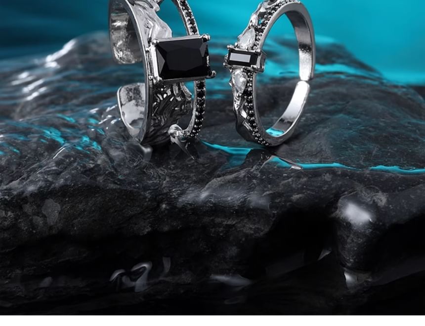 Open Rhinestone Cutout Alloy Ring