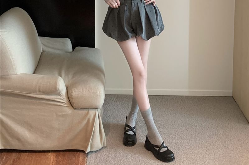 Square Neck Dotted Crop Slim Fit Tank Top / High Waist Bubble Hem Shorts