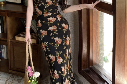 Cap-Sleeve Scoop Neck Floral Ruffle Trim Maxi Sheath Dress