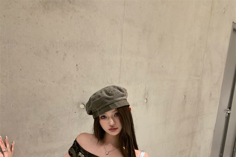 Cap-Sleeve Off-Shoulder Camo Print Asymmetrical Ruffle Trim Slim Fit Tee