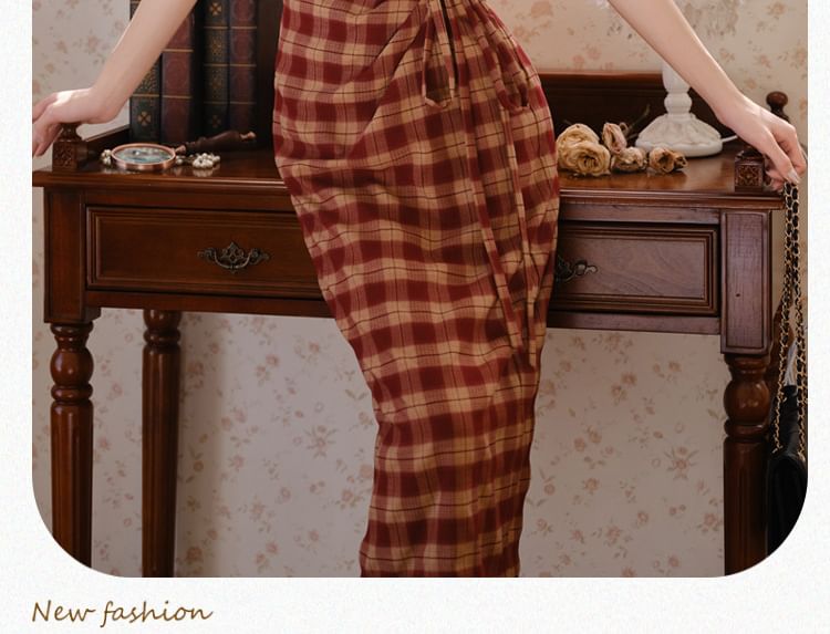 Sleeveless Plaid Maxi Sheath Dress / Plain Crop Cardigan / Set