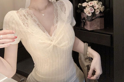 Short-Sleeve V-Neck Cold-Shoulder Plain Lace Trim Ribbed Slim Fit Tee