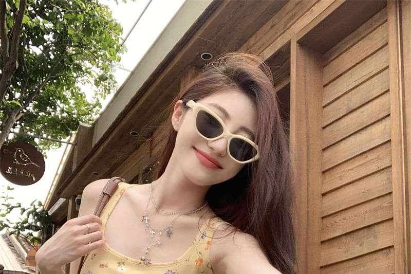 Square Neck Floral Asymmetrical Ruffle Trim Slim Fit Tank Top