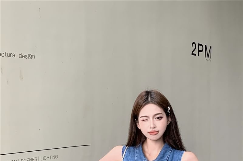 Collar Henley Frill Trim Denim Crop Tank Top / High Waist Denim Shorts