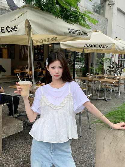 Short-Sleeve Crew Neck Bow Print Tee / Ruffle Trim Flowy Camisole Top