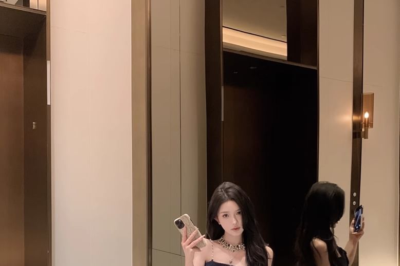 Plain Button Slim Fit Camisole Top / Floral Lace Bootcut Pants