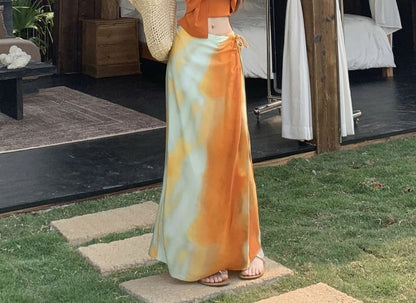 Halter Plain Knot Crop Slim Fit Cami Top / Mid Rise Tie Dye Maxi A-Line Wrap Skirt
