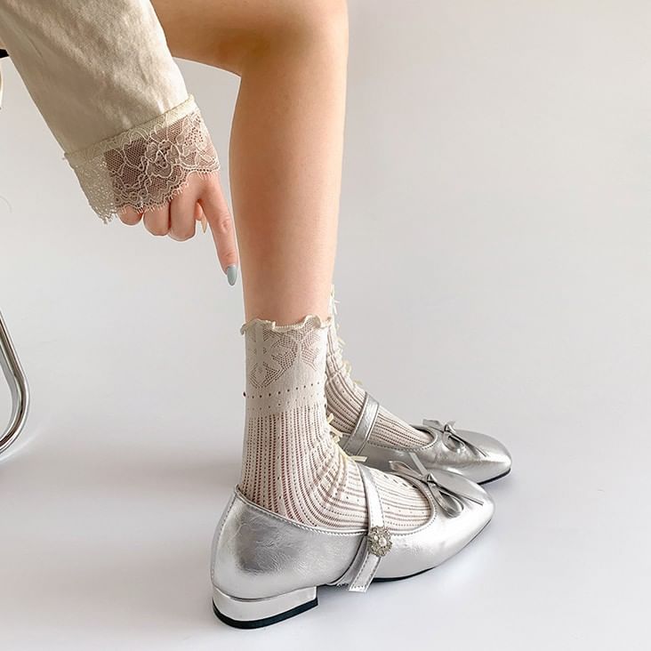 Low Heel Square Toe Bow Faux Leather Mary Jane Pumps