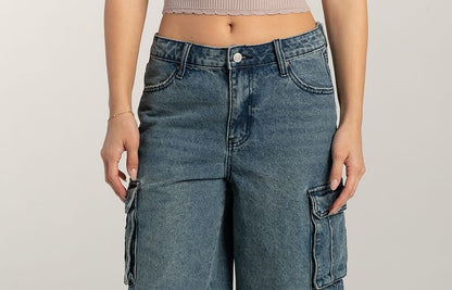 Low Waist Washed Pocket Wide-Leg Denim Shorts