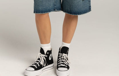 Low Waist Washed Pocket Wide-Leg Denim Shorts