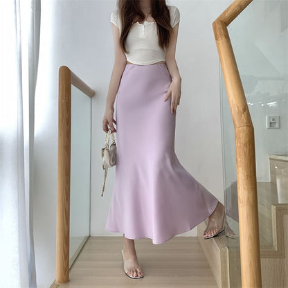Satin Mermaid Skirt with High Waist and Midi Length