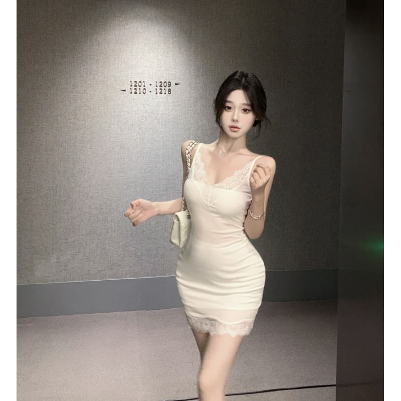 Spaghetti Strap V-Neck Lace Panel Mini Bodycon Dress